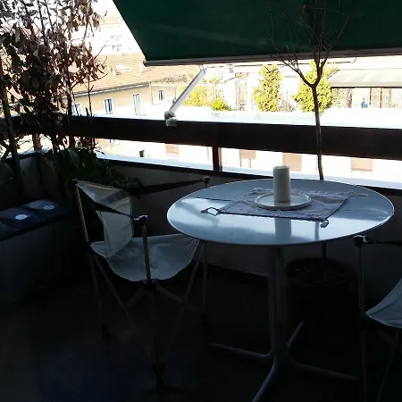Melzo 13 Couette-café *
